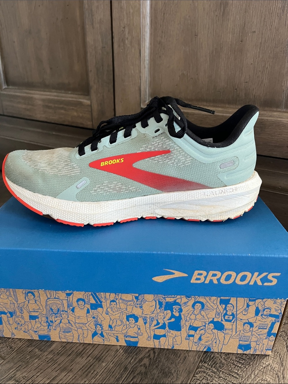 Brooks Launch 9 Running Shoes Sz. 6.5 - Picture 8 of 9